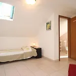 شقة Osor, Losinj - 8004 نيغيزيني