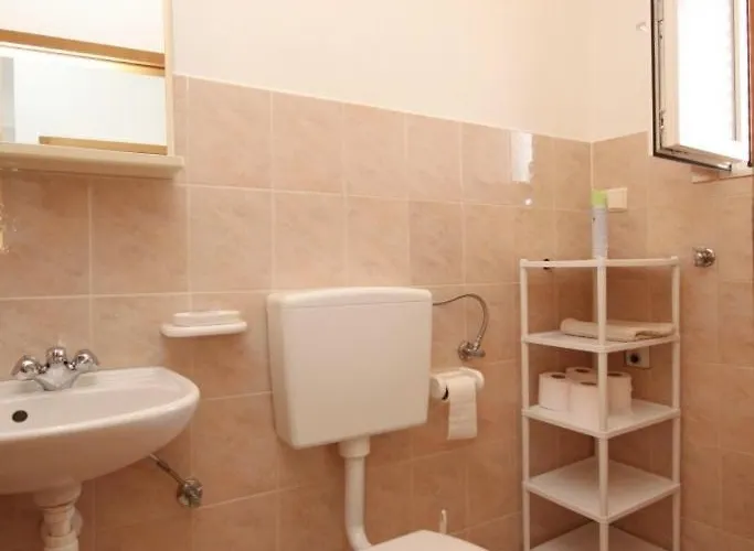 Osor, Losinj - 8004 Apartman Nerezine